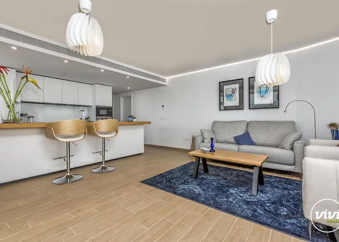 Appartement Vivi Homes - Azul Pool, Terrace & Sea View *