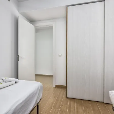 Vivi Homes - Azul Pool, Terrace & Sea View * Fuengirola