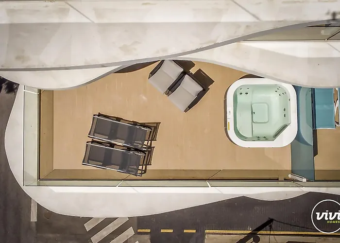 Vivi Homes - Azul Pool, Terrace & Sea View Lägenhet